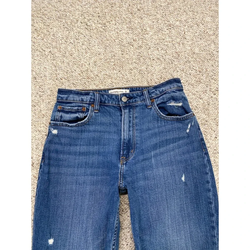 ABERCROMBIE & FITCH Curve Love The Mom High Rise Jean Distressed Size 28/6R